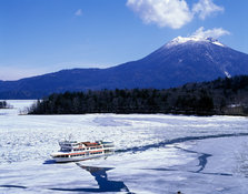 阿寒湖氷砕観光遊覧