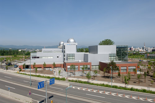 新科学館外観2