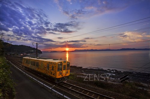 肥薩おれんじ鉄道　不知火海夕景.jpg