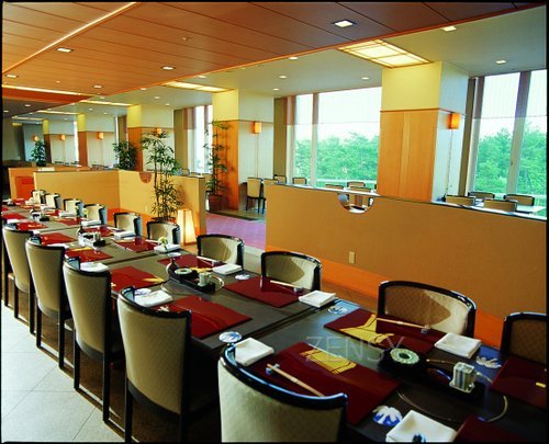 Japanese-style Karaku.jpg