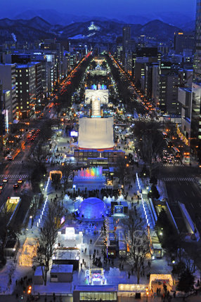テレビ塔からみた大通会場（夜）.JPG