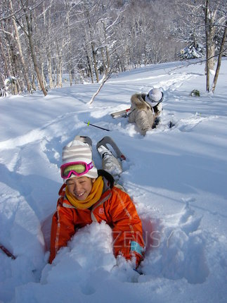 Snow shoe hiking 2.JPG