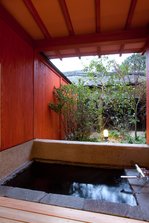 山茶亭　葵の間　露天風呂.JPG