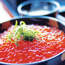 鲑鱼子盖饭.jpg