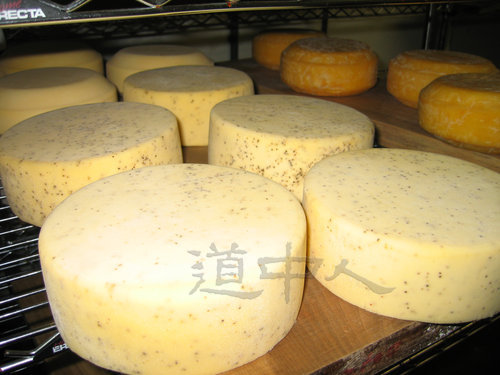 半田ファーム（チーズ）