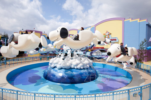 flyingsnoopy.jpg