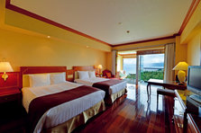 Marriott-GuestRoom-_Twin_-001.jpg