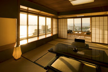 加賀屋浜離宮客室06.jpg