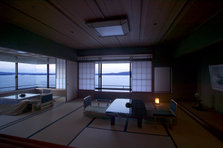 加賀屋雪月花客室01.jpg