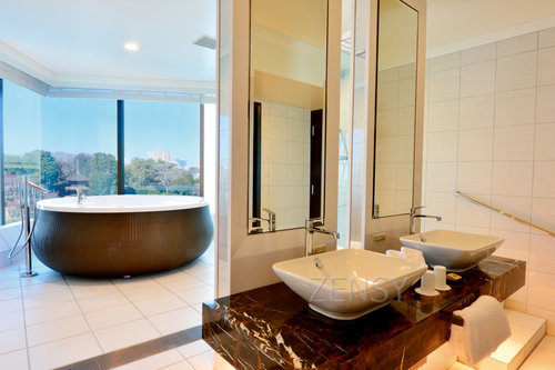 viewbathsuite_bathroom.jpg