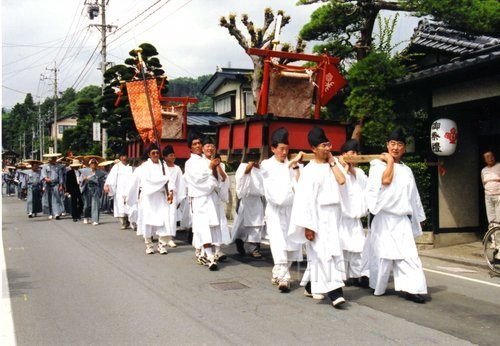 遷座祭.jpg