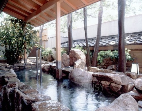 06女性露天風呂「琴水」.JPG