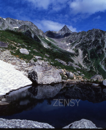 枪岳.jpg