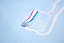 toothbrush_lightblue_closeup.jpg