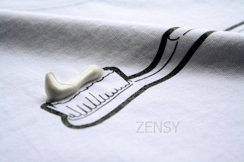 toothbrush_white_closeup.jpg