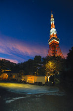 外観 夜２.jpg