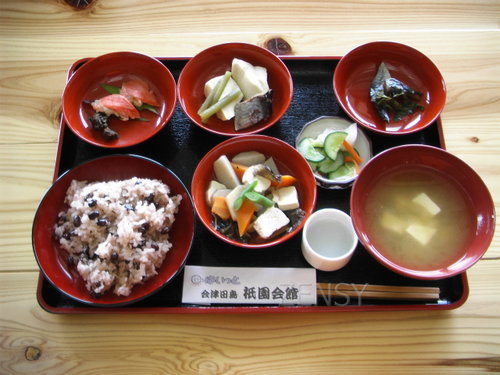 （1336年~1573年）本膳料理.jpg