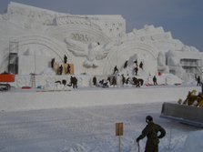 snow sculpture making 002.jpg