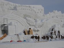 snow sculpture making 005.jpg