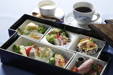 iyonada_yahatahama_lunch