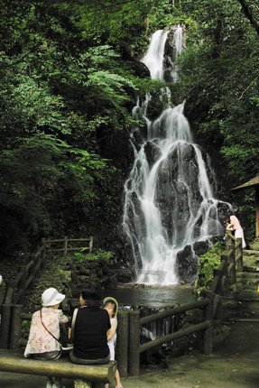 福_11調音の滝.JPG