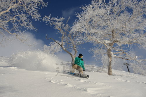 06.powdersnowboard02-02